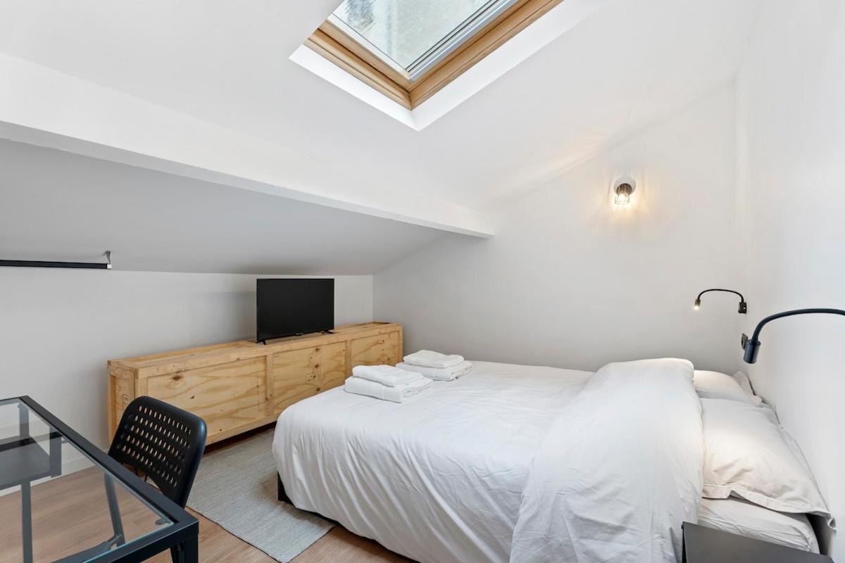 Loft Spacieux Pour 10 Personnes Avec Terrasse Hébergement de vacances Nice